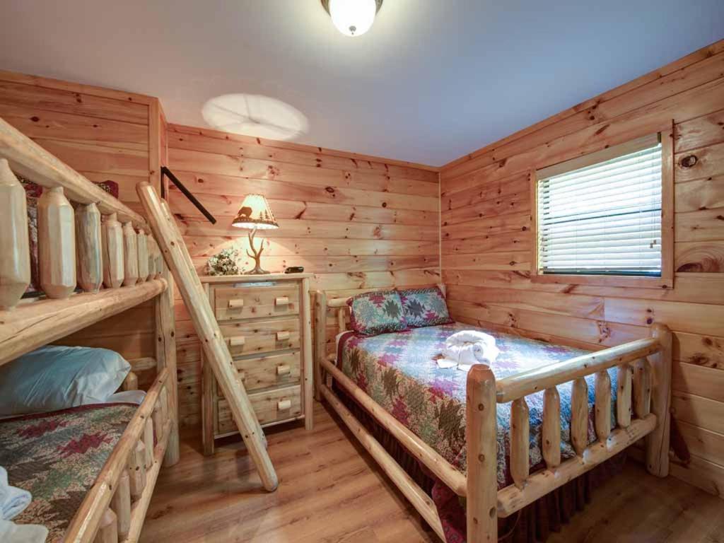 Our Mountain Getaway Villa Sevierville Exterior photo