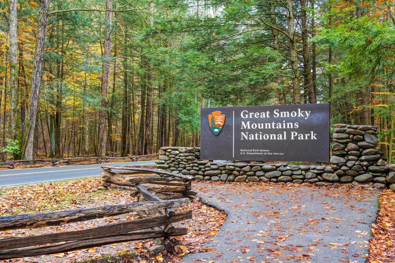 Our Mountain Getaway Villa Sevierville Exterior photo
